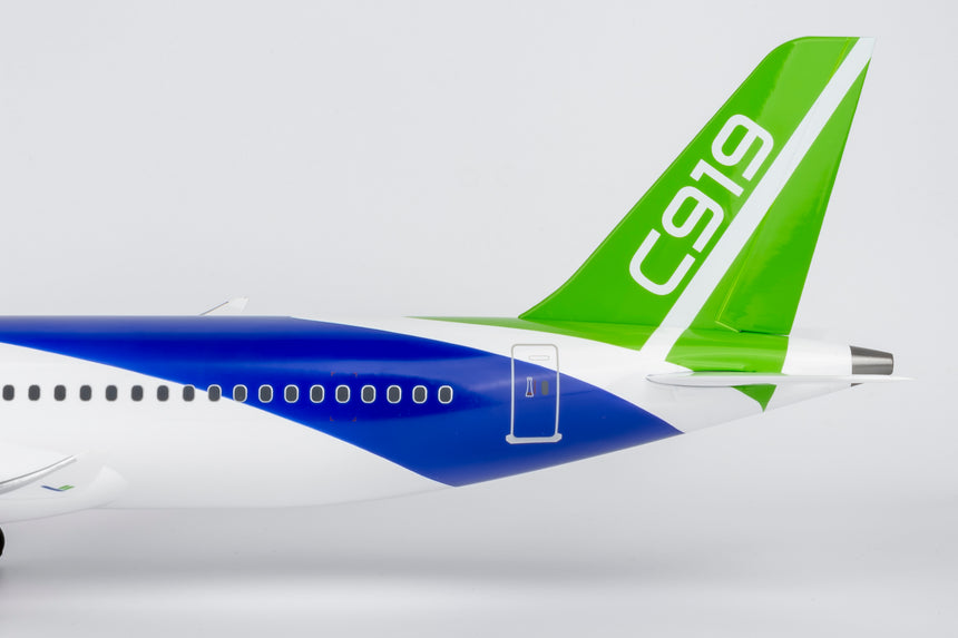 NG Models COMAC C919 Snap-Fit 1/100 Aircraft Scale Model