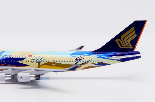 JC Wings Singapore Airlines Boeing 747-400 (9V-SPK) "Tropical" 1/400 Aircraft Scale Model