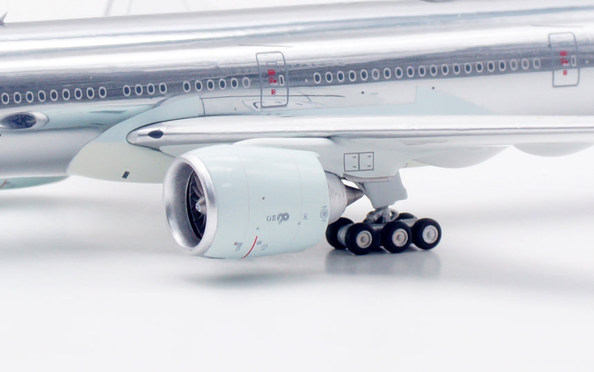 Aviation400 Cathay Pacific Boeing 777-367ER B-KPT (detachable gear) 1/400 Scale