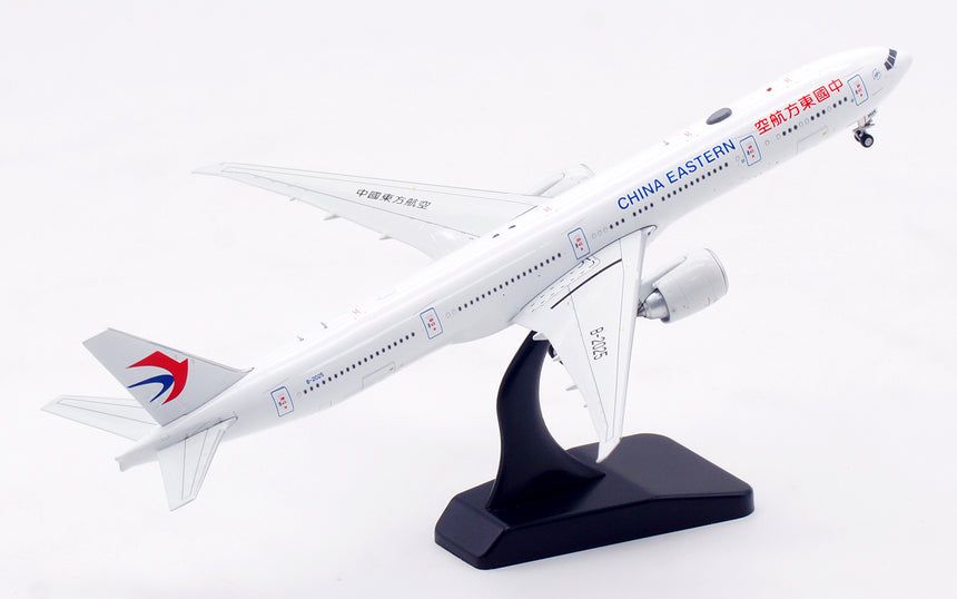 Aviation400 China Eastern Airlines Boeing 777-300ER B-2025 (detachable gear) 1/400 Aircraft Scale Model