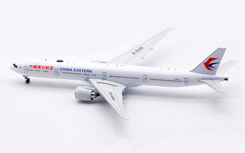 Aviation400 China Eastern Airlines Boeing 777-300ER B-2025 (detachable gear) 1/400 Aircraft Scale Model