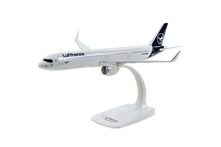 PPC Models Lufthansa Airbus A321 Neo 1/200 Aircraft Scale Model