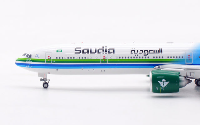 Aviation400 Saudi Arabian Airlines Boeing 777-368/ER HZ-AK43 (detachable gear) 1/400 Aircraft Scale Model