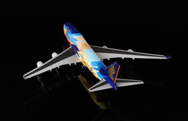 SQ Wings Singapore Airlines "Tropical" Boeing B747-400 9V-SPK 1/200 Aircraft Scale Model