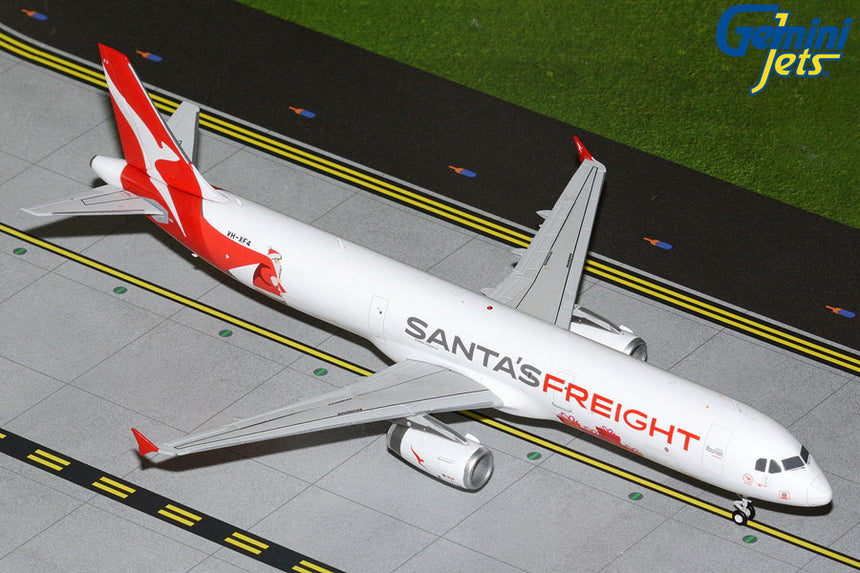 GeminiJets Qantas Freight Airbus A321P2F VH-XF4 “Santa’s Freight” titles (upgraded stand) 1/200 Aircraft Scale Model