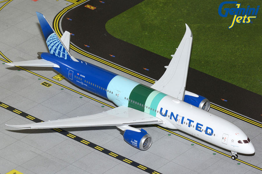 GeminiJets United Airlines Boeing B787-9 N24988 “The Future is SAF” 1/200 Scale