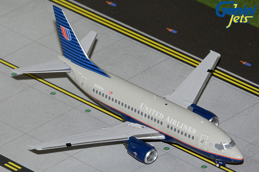 GeminiJets United Airlines Boeing B737-500 N936UA (battleship livery) 1/200 Scale