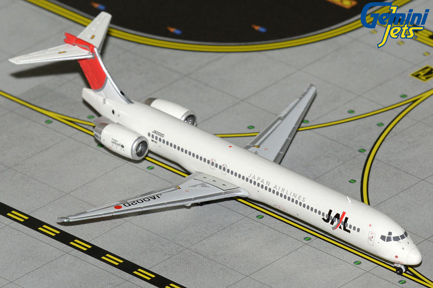 GeminiJets Japan Air Lines MD-90 JA002D 1/400 Scale