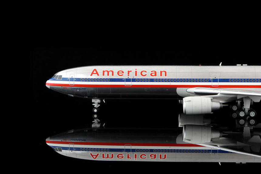 SQ Wings American Airlines McDonnell Douglas MD-11 N1766A 1/200 Aircraft Scale Model