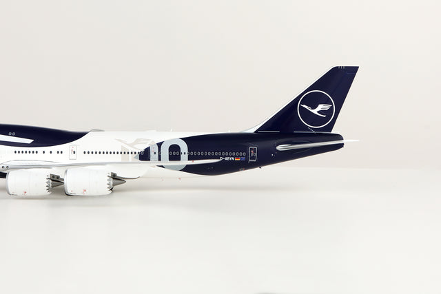 SQ Wings Lufthansa Boeing B747-8 D-ABYN 1/200 Aircraft Scale Model