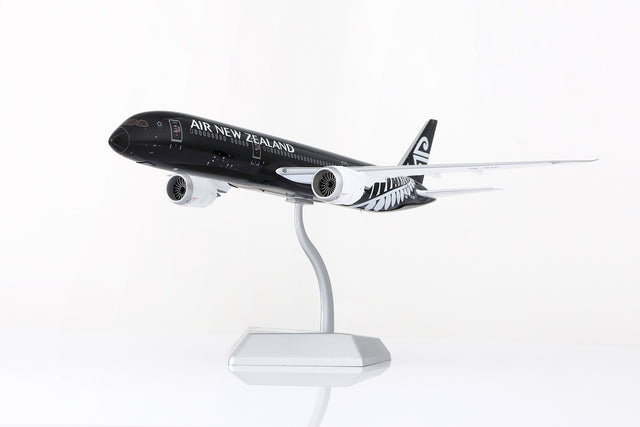 SQ Wings AIR NEW ZEALAND All Black livery Boeing B787-9 ZK-NZE 1/200 Aircraft Scale Model