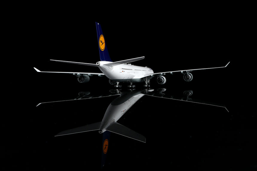SQ Wings Lufthansa Airbus A340-600 D-AIHX 1/200 Aircraft Scale Model