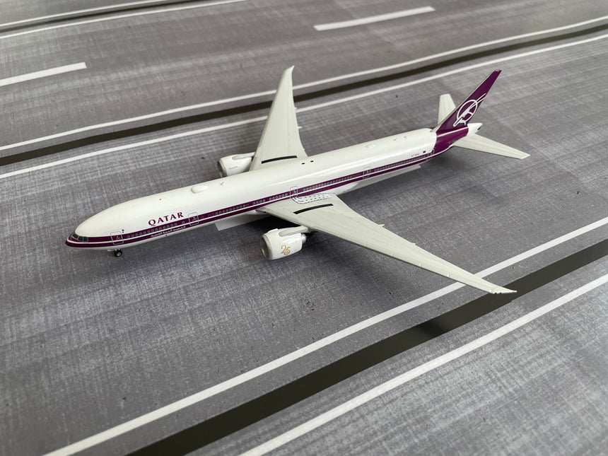 AMS 1/400 & 1/500 Scale Paper Airport Runway Mat