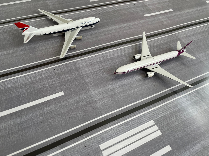 AMS 1/400 & 1/500 Scale Paper Airport Runway Mat