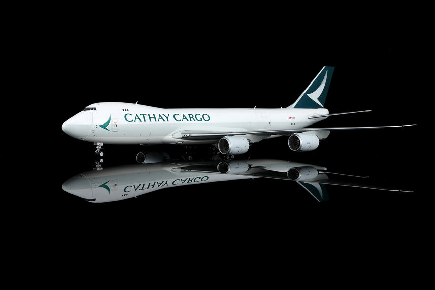 SQ Wings Cathay Cargo "Interactive Series" Boeing B747-8F B-LJN 1/200 Aircraft Scale Model