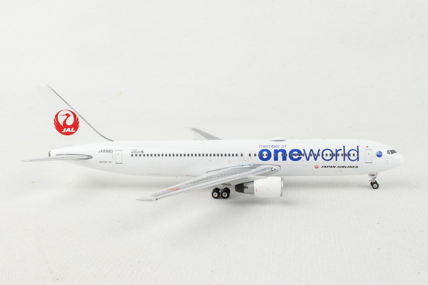 Phoenix JAL Boeing 767-300 One World JA8980 1/400