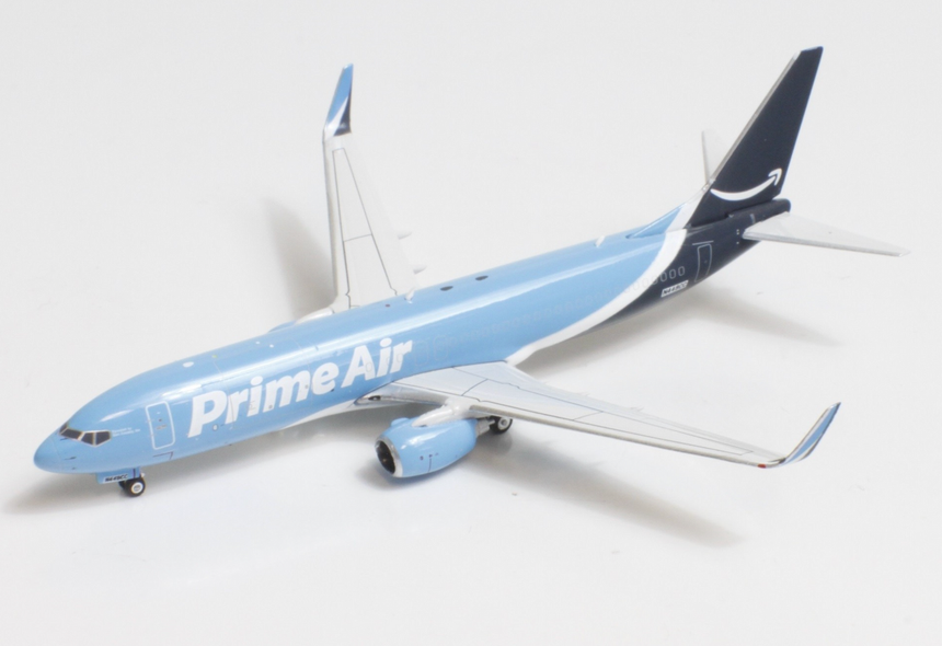 Phoenix PrimeAir Boeing 737-800 N448CC 1/400