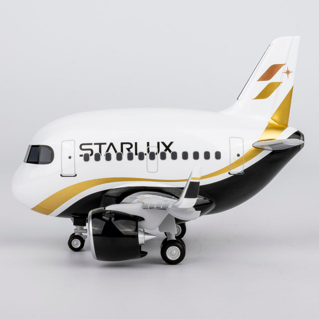 CUMO Wings Airbus A321neo Cute Aircraft Model – STARLUX Airlines Edition - Snap-Fit ABS Collectible Airplane with Display Stand 10.5×12.5×7.5 cm