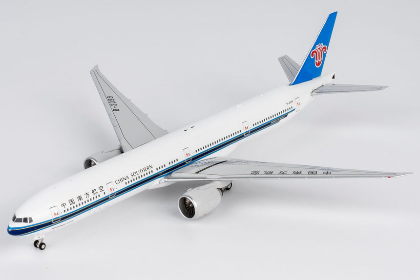 NG Models China Southern Airlines Boeing 777-300ER B-2099 1/400 Aircraft Scale Model