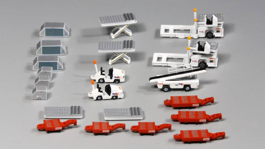 FedEx GSE Cargo Loaders, Tows, Dollies and Container set UNLD-CG-4063 1/400