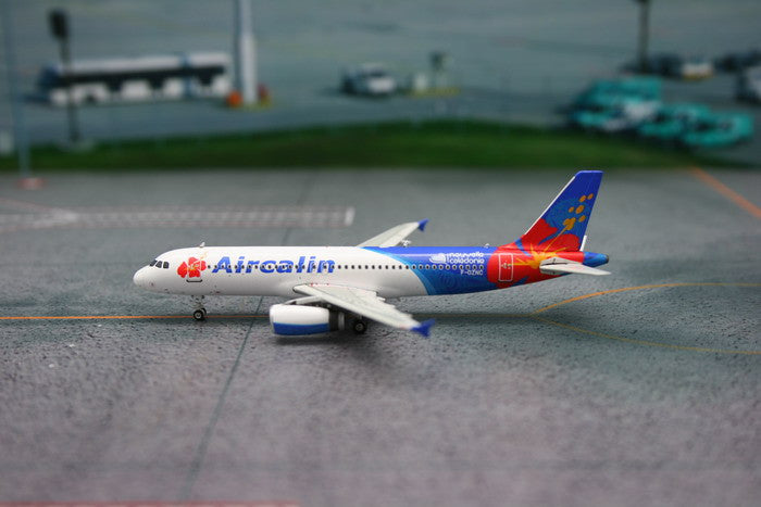 Phoenix AirCalin Airbus A320 1/400