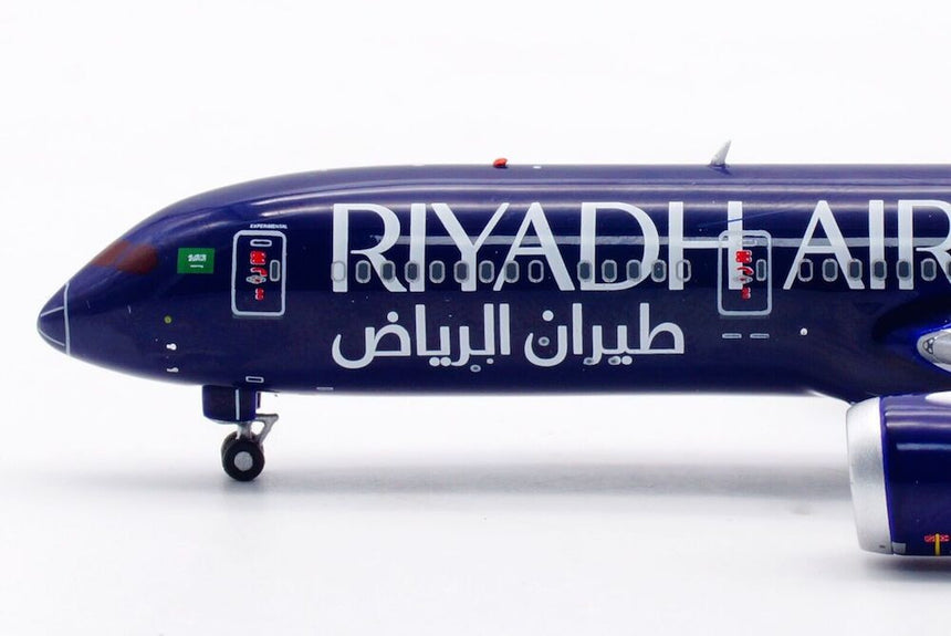Aviation400 Riyadh Air Boeing 787-9 Dreamliner N8572C (rolling detachable magnetic undercarriage) 1/400 Aircraft Scale Model