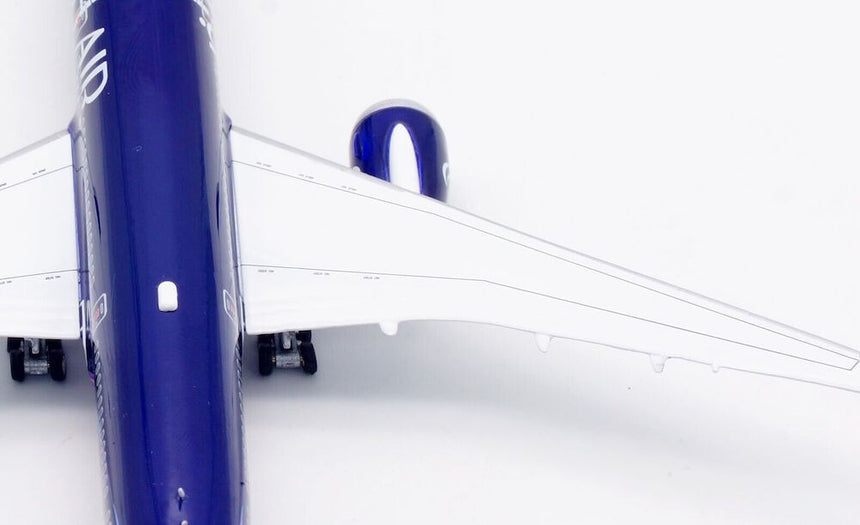 Aviation400 Riyadh Air Boeing 787-9 Dreamliner N8572C (rolling detachable magnetic undercarriage) 1/400 Aircraft Scale Model