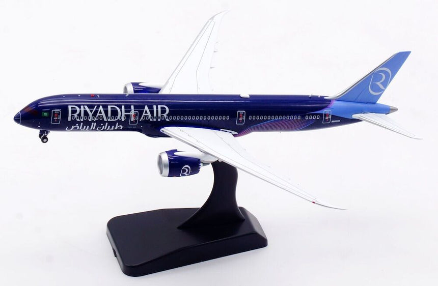 Aviation400 Riyadh Air Boeing 787-9 Dreamliner N8572C (rolling detachable magnetic undercarriage) 1/400 Aircraft Scale Model