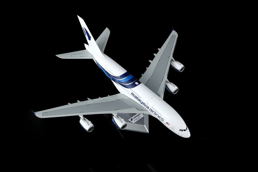 SQ Wings Malaysia Airlines Airbus A380 9M-MNB 1/200 Scale Model