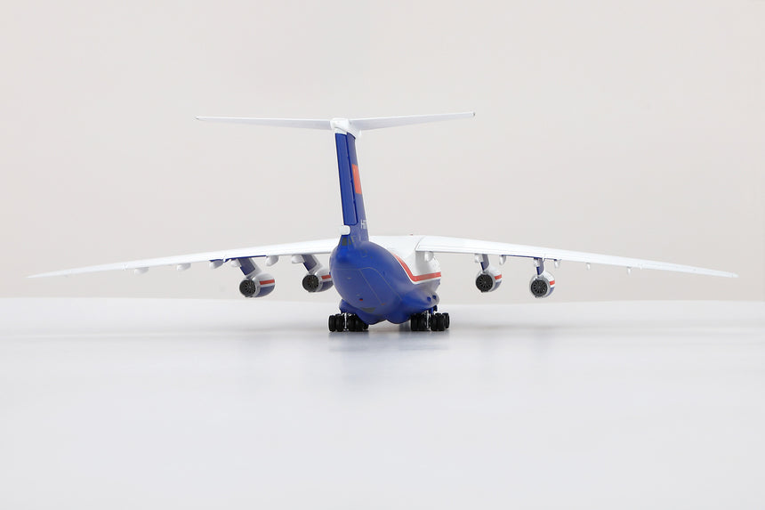 SQ Wings Chinese Air Force (PLAAF) Combat Ilyushin Il-76TD H-6670 1/200 Scale Model