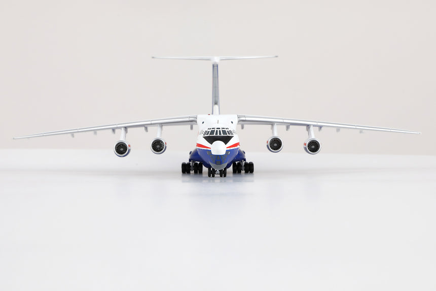 SQ Wings Chinese Air Force (PLAAF) Combat Ilyushin Il-76TD H-6670 1/200 Scale Model
