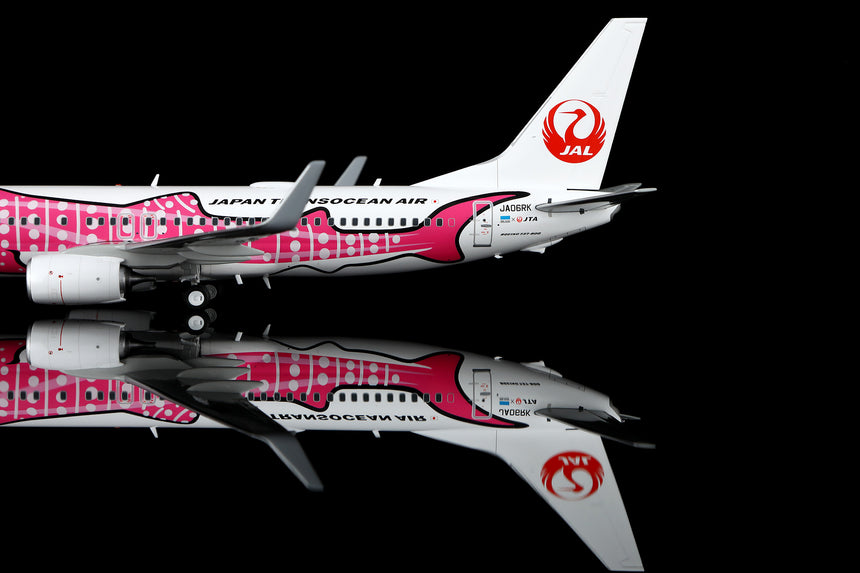 SQ Wings Japan Transocean Air Sakura Jinbei Boeing 737-800 JA06RK 1/200 Scale Model