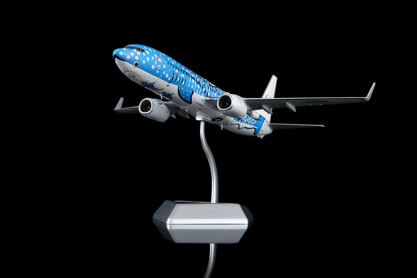 SQ Wings Japan Transocean Air Jinbei Jet Boeing 737-800 JA05RK 1/200 Scale Model