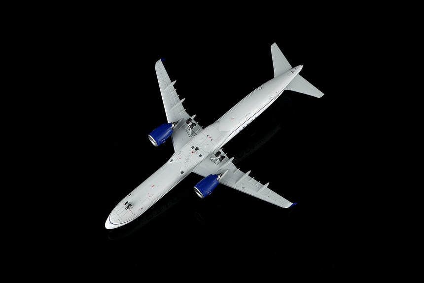 SQ Wings United Airlines Airbus A321neo N44550 1/200 Scale Model