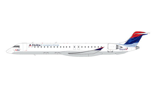 GeminiJets Delta Connection/SKYWEST Bombardier CRJ-900ER Reg: N806SK COLOURS IN MOTION 1/400 Aircraft Scale Model