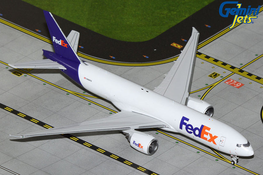 GeminiJets FedEx Boeing B777-200LRF N895FD (Revised Livery) 1/400 Scale
