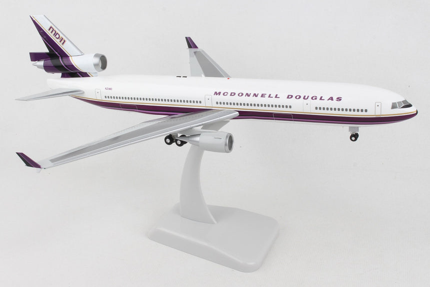Hogan House Colors Mcdonnell Douglas Md-11 N211MD 1/200 Aircraft Scale Model