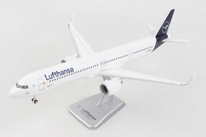 Hogan Lufthansa Airbus A321 NEO Lufthansa "SHARKLET" D-AIEA 1/200 Aircraft Scale Model