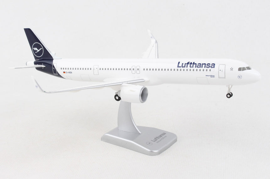 Hogan Lufthansa Airbus A321 NEO Lufthansa "SHARKLET" D-AIEA 1/200 Aircraft Scale Model