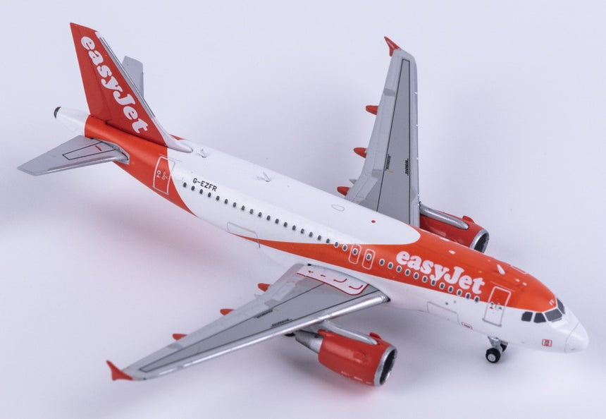 EasyJet Airbus A319 G-EZFR 1/400 Aircraft Scale Model