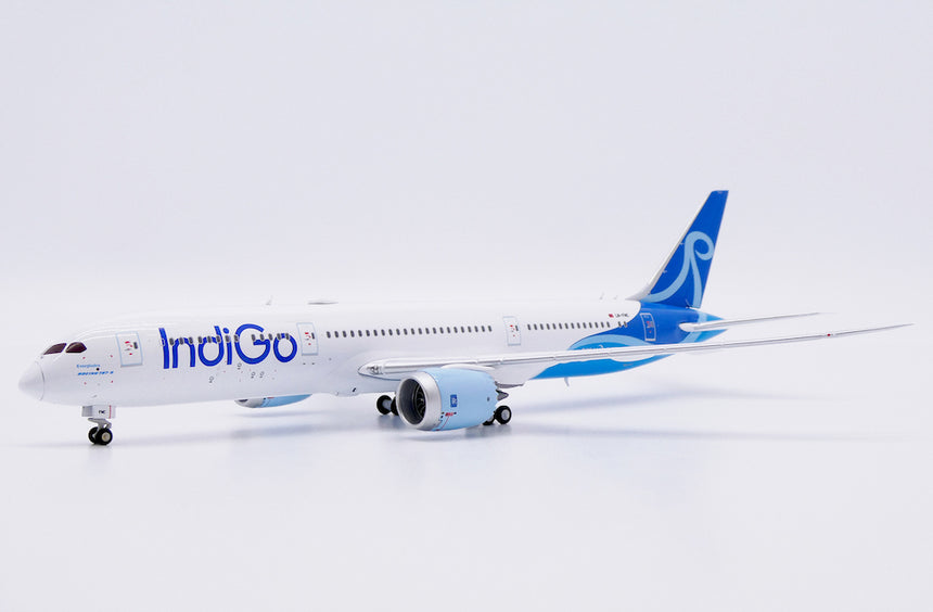 JC Wings IndiGo Boeing 787-9 Dreamliner (LN-FNC) 1/400 Aircraft Scale Model