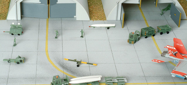 Herpa Military Accessories: Ground Support Equipment 1/200 Scale