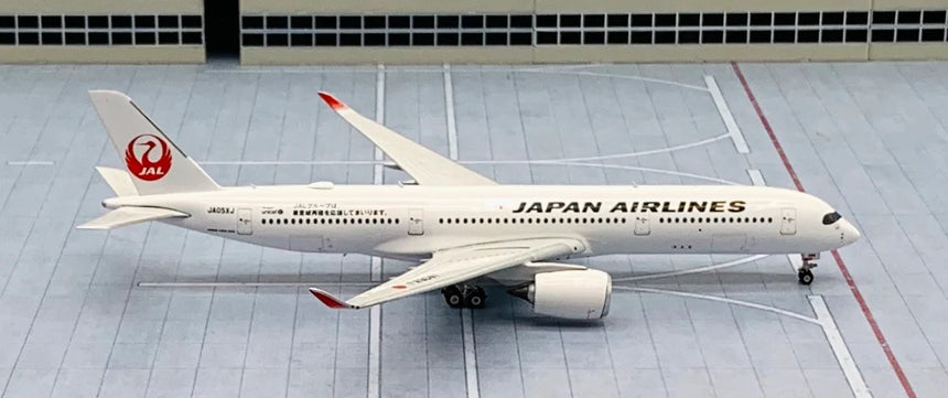 Phoenix JAL Airbus A350-900 JA05XJ 1/400 Aircraft Scale Model
