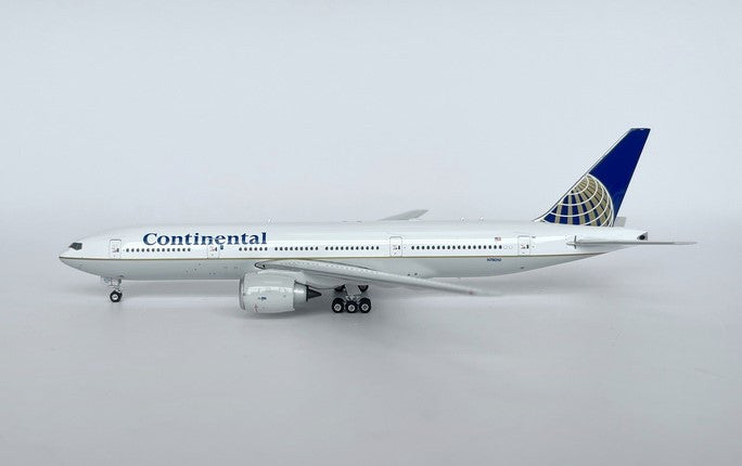 Phoenix Continental Boeing 777-200ER N76010 1/400