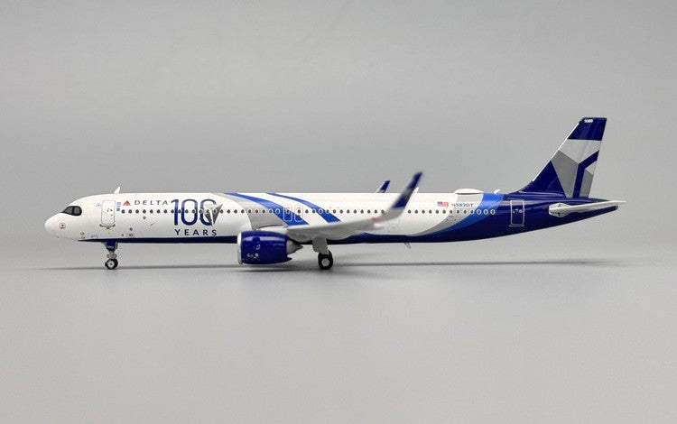 Phoenix Delta Air Lines 100th Airbus A321neo N589DT 1/400 Aircraft Scale Model