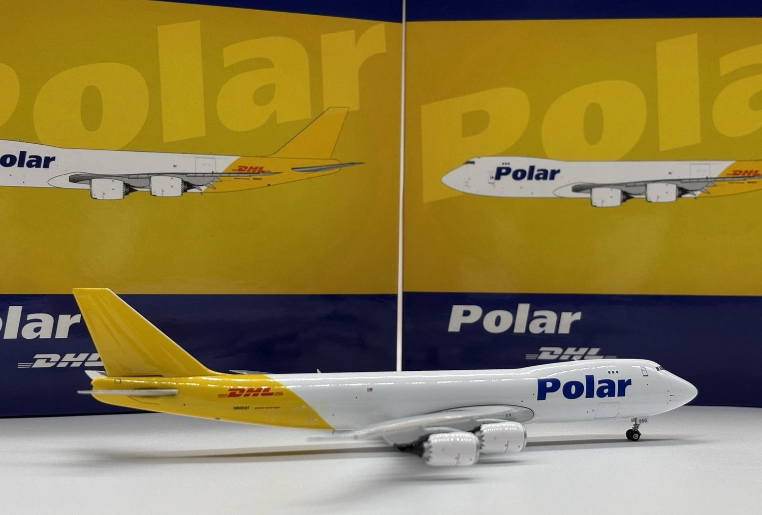 Phoenix DHL Polar Boeing 747-87UF N855GT 1/400 Aircraft Scale Model
