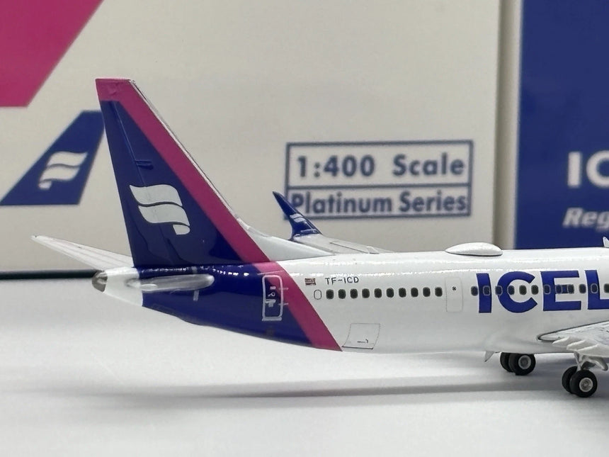 Phoenix Icelandair Boeing 737-900Max Purple Tail TF-ICD 1/400 Aircraft Scale Model