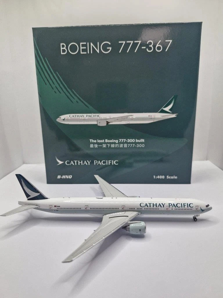 Phoenix Cathay Pacific Boeing B777-300 B-HNQ 1/400 Aircraft Scale Model