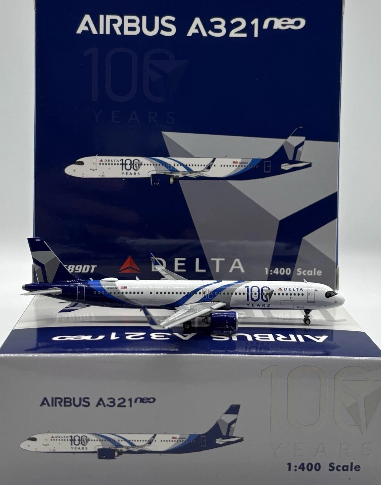 Phoenix Delta Air Lines 100th Airbus A321neo N589DT 1/400 Aircraft Scale Model