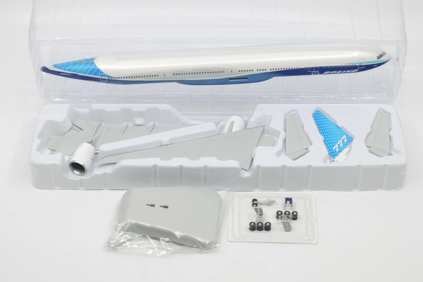 Hogan Boeing 777-300ER Boeing New Livery 2019 1/200 Aircraft Scale Model